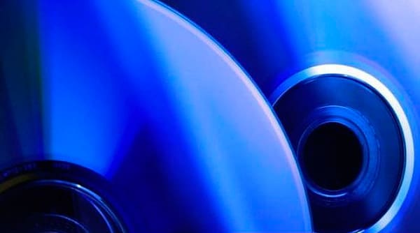sony_and_panasonic_to_rock_storage_market_with_300gb_archival_disc_m8