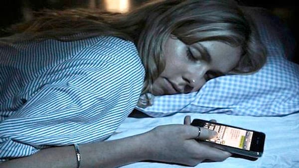 Diagnostican primer caso de WhatsAppitis