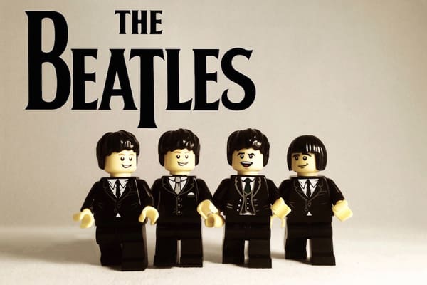 Conoce las versiones LEGO de tus bandas favoritas