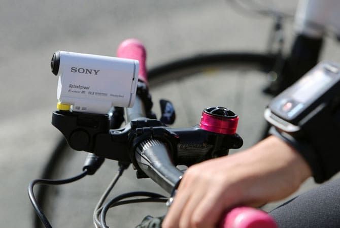 Sony Action Cam HDR-AS100