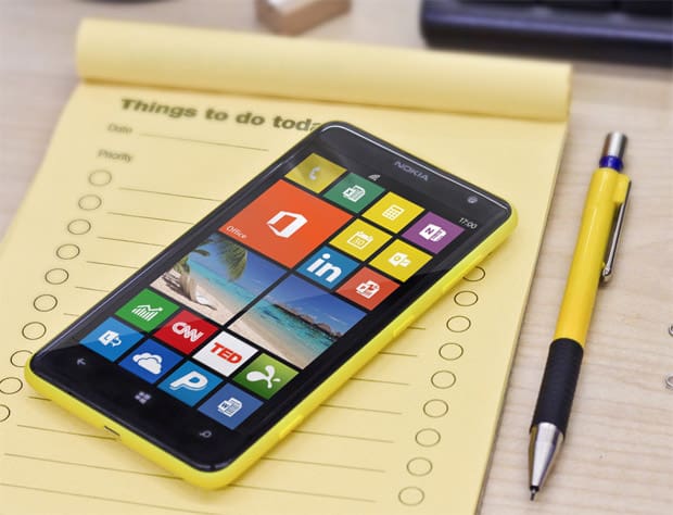 Lumia Cyan
