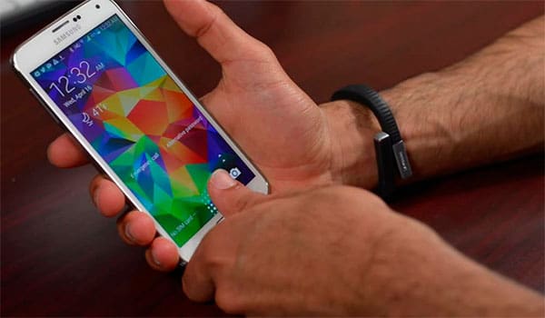 galaxy-note-4-lector-de-huellas-3