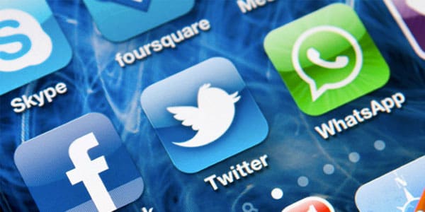 facebook-twitter-whatsapp