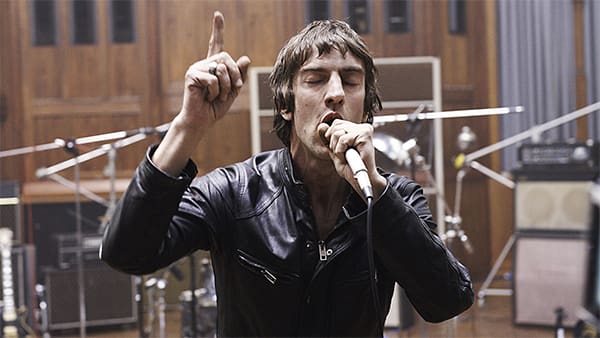richard-ashcroft-corona-2015