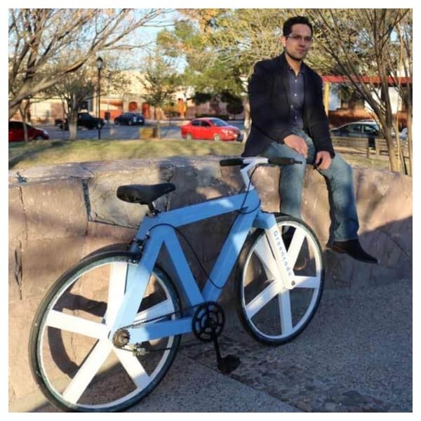 Mexicano crea primer bicicleta reciclada. 