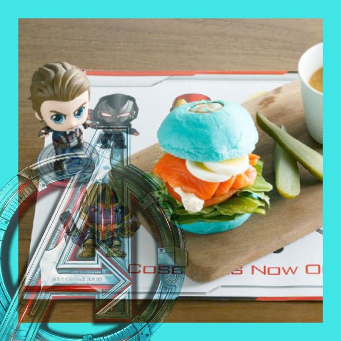 Avengers: Endgame cafetería.