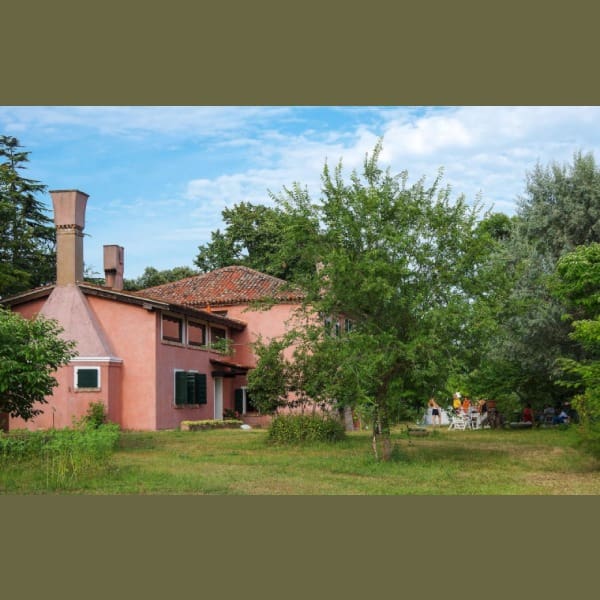 Falconera Airbnb ofrece rentar isla entera en Italia en la laguna de Venecia