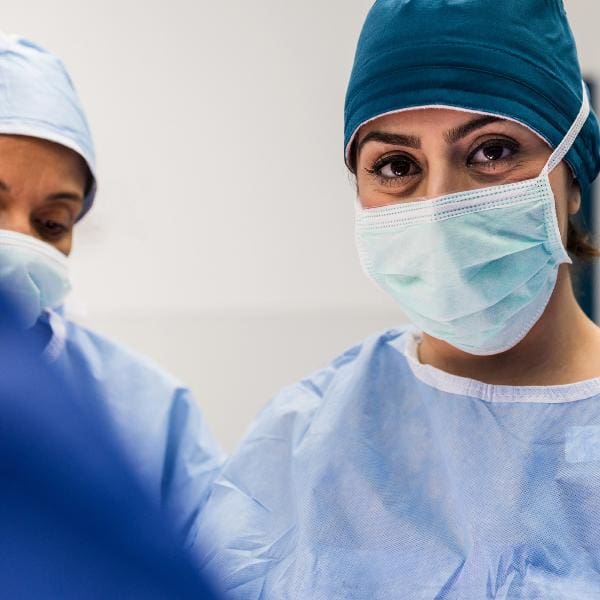 Fundación Slim firmó un acuerdo con AstraZeneca para producir vacuna contra COVID-19