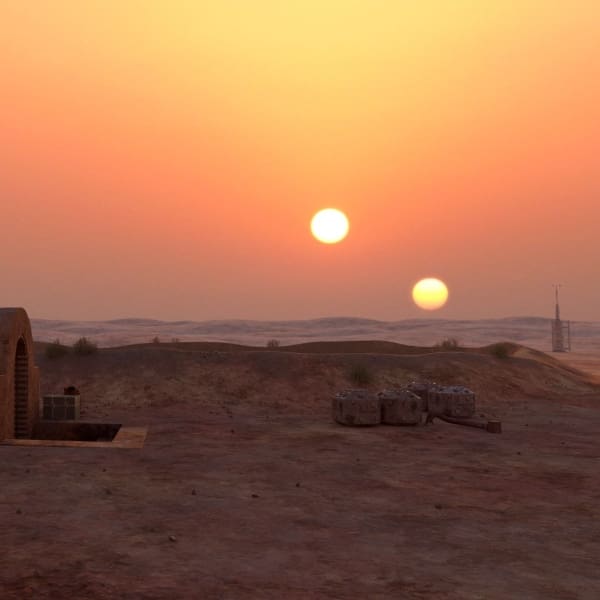 Miniluna espacio orbitara la Tierra