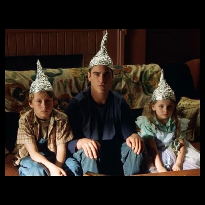 pelicula senales de shyamalan tendra segunda parte