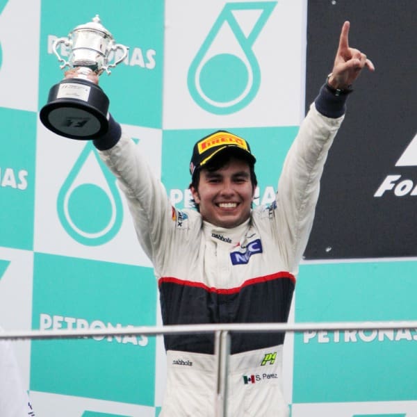 podio de checo perez en malasia