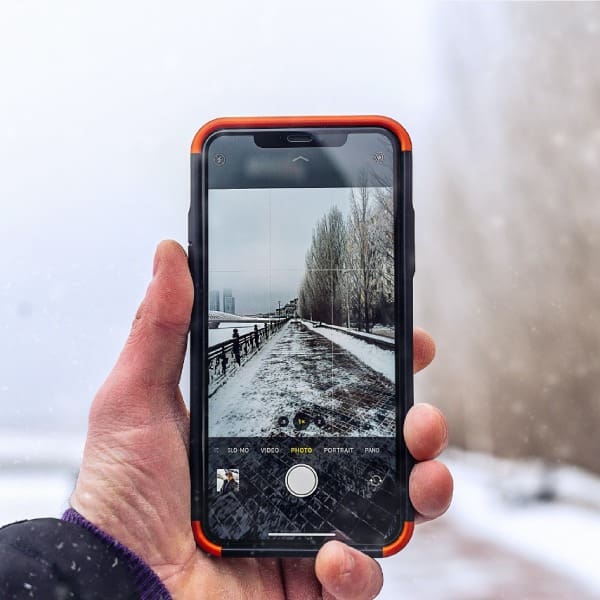 consejos para cuidar el celular del frío