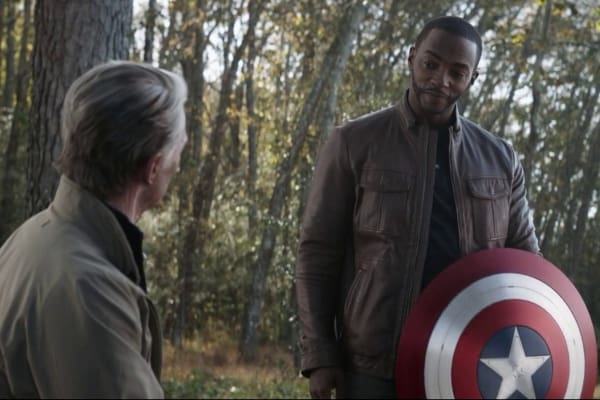 Capitán América viejito Falcon Anthony Mackie Chris Evans 