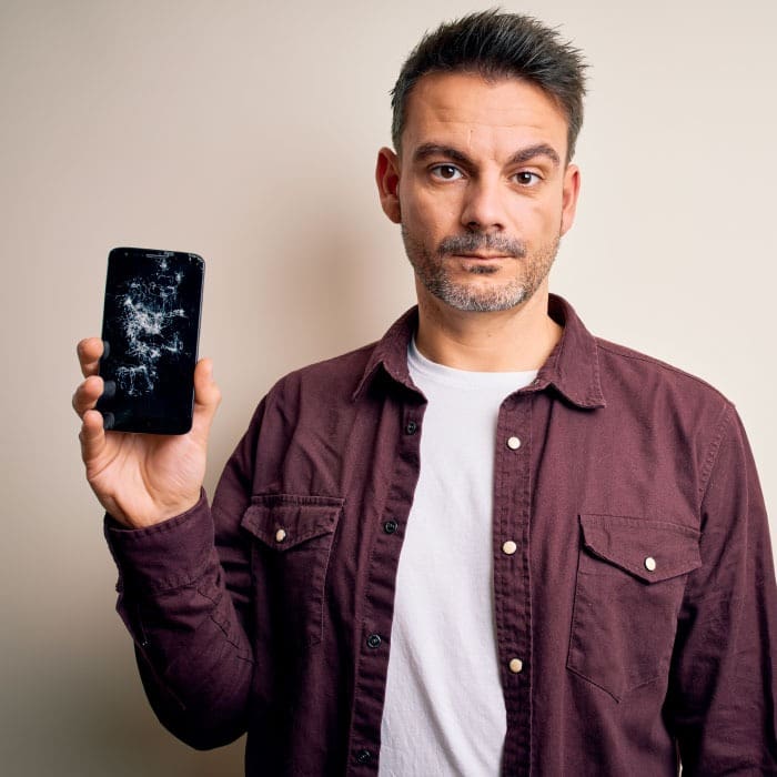 Cómo recuperar los archivos de un celular roto