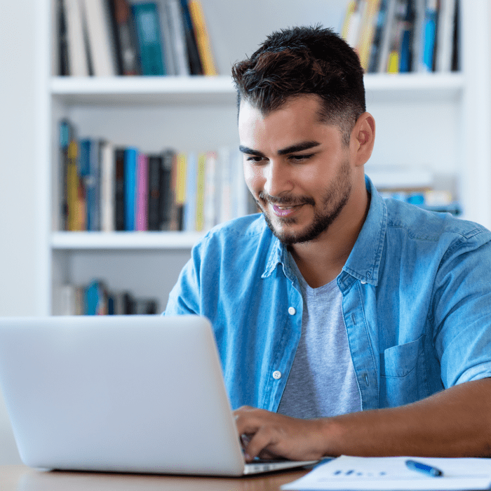 Estados Unidos busca mexicanos para dar clases de español