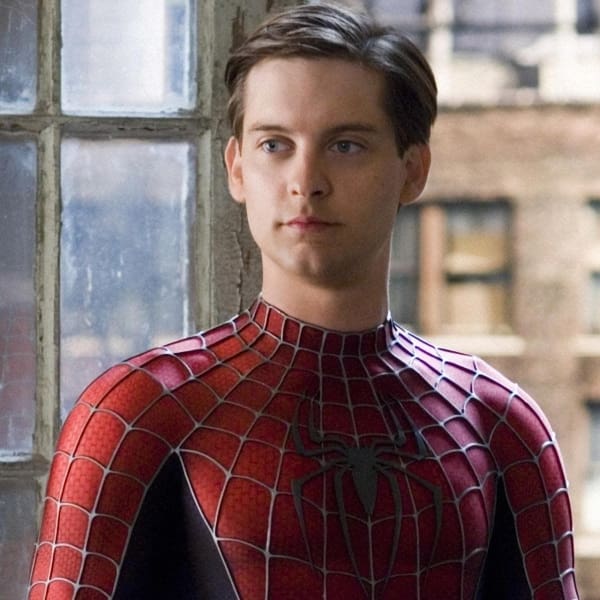 Tobey Maguire en Spider-Man 2 traje Peter Parker 