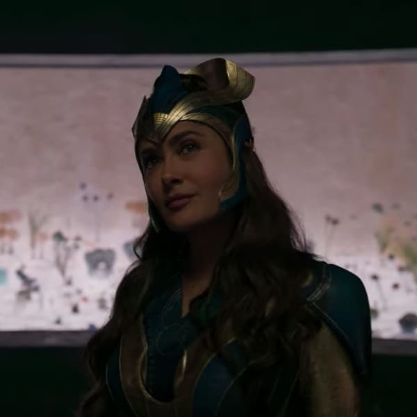 Salma Hayek como Ajak y parte de los Eternos. Blog HolaTelcel