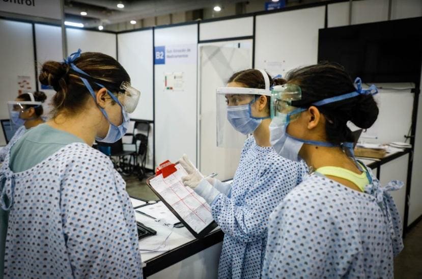 Doctores en Unidad Temporal Covid 19 en Centro Citibanamez