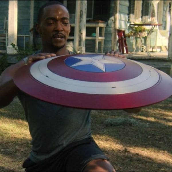 Sam Wilson como el nuevo Capitán América en Falcon and the Winter Soldier.- Blog Hola Telcel 