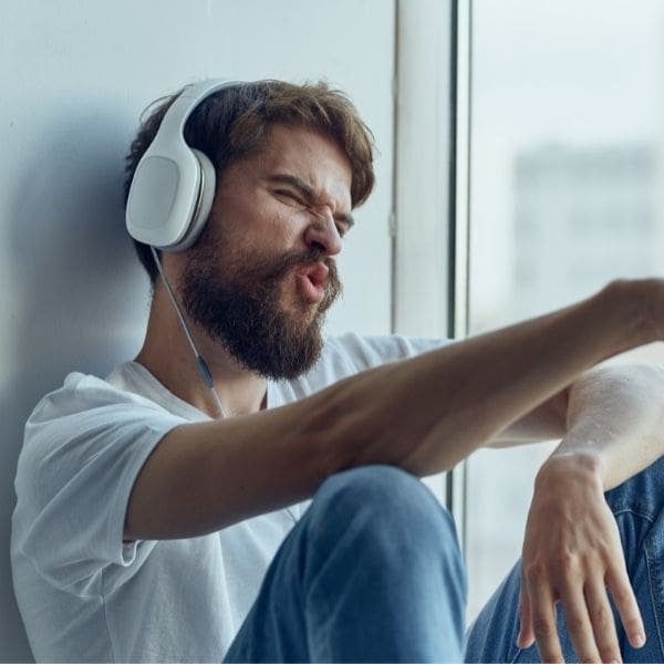 Escuchar música de reguetóny los beneficios que tiene hacia el cerebro según un nuevo estudio.- Blog Hola Telcel 