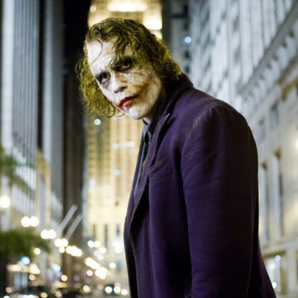 Heath Ledger como el Joker, una actuación que Andrew Garfield cree no poder superar si se convierte en el nuevo Joker.- Blog Hola Telcel 