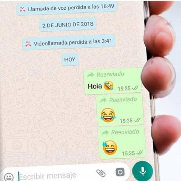 Existe un truco en WhatsApp que permite ocultar la etiqueta de Reenviado en los mensajes reenviados.- Hola Telcel 