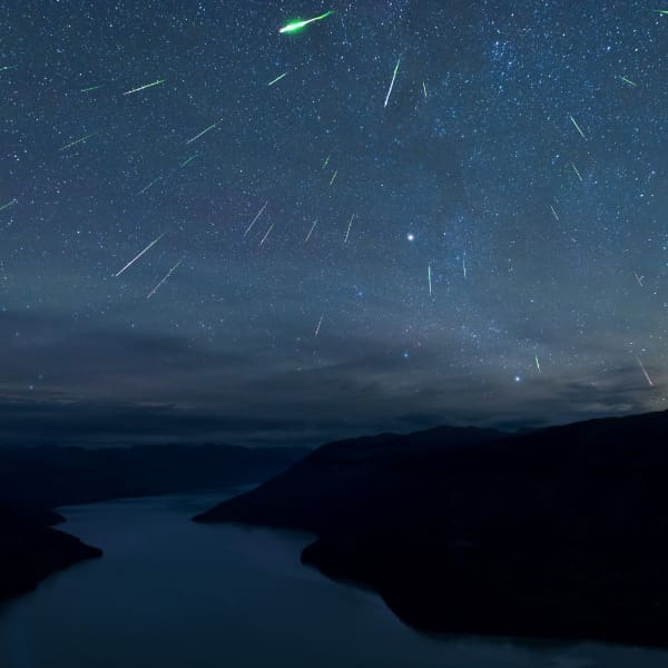 Lluvia de estrellas 2022, boveda celeste meteoros.-Blog Hola Telcel.