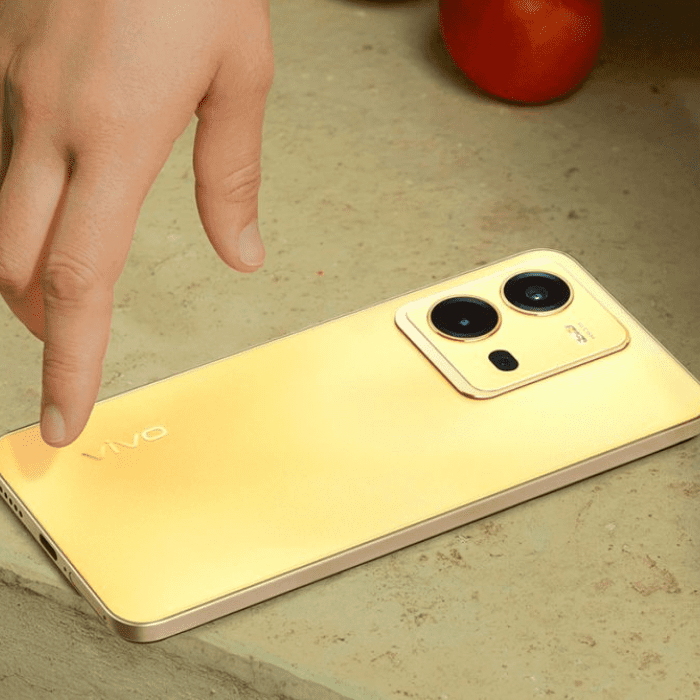 los vivo v25 en color dorado son fantásticos al verlos cambiar de color en la luz del día.- Blog Hola Telcel