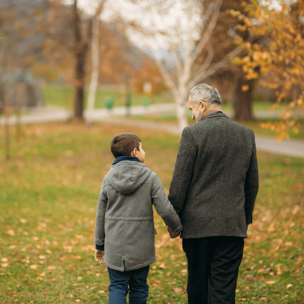 Así puedes conectar a un adulto mayor con la tecnología.-Blog Hola Telcel
