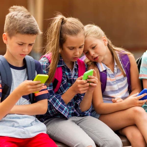 Conoce el truco para saber con quiénes hablan tus hijos por WhatsApp.-Blog Hola Telcel