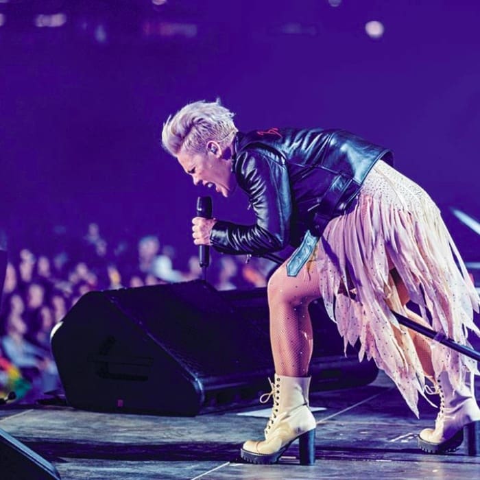 En los conciertos de tus artistas favoritos se han lanzado muchas cosas. Conócelas.-Blog Hola Telcel