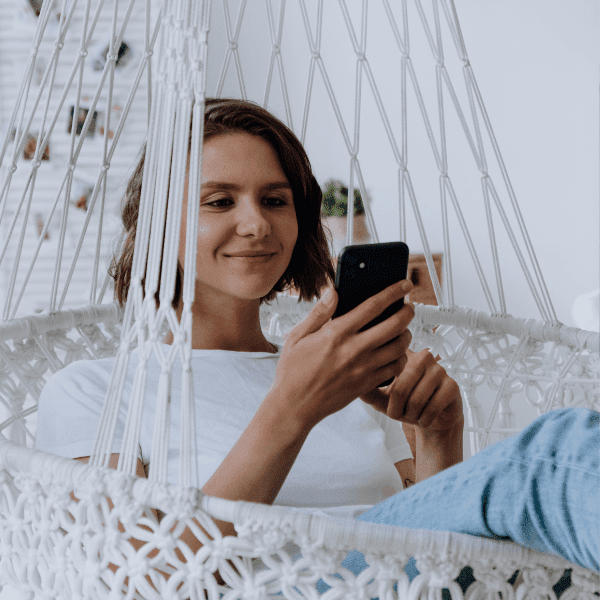 Conoce el truco para escuchar audios en WhatsApp sin que se entere tu remitente.-Blog Hola Telcel