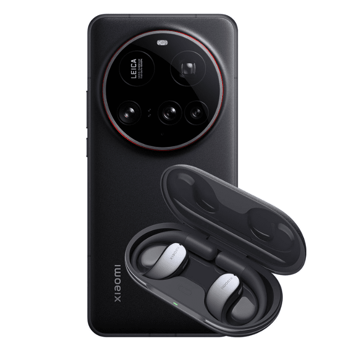 Xiaomi 15 Ultra en color negro con audífonos.- Blog Hola Telcel