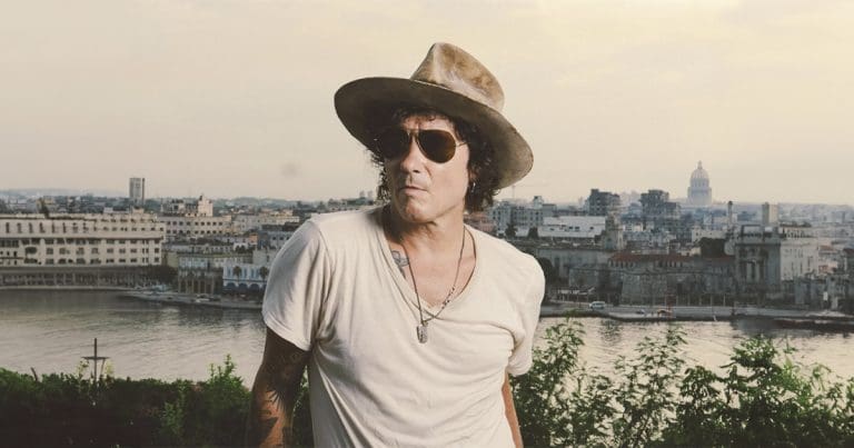 La música de Enrique Bunbury queda inmortalizada en el Salón de la Fama.- Blog Hola Telcel