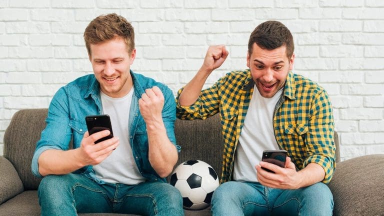 Ventajas de ver futbol en el celular Futbol en el celular - Blog Hola Telcel